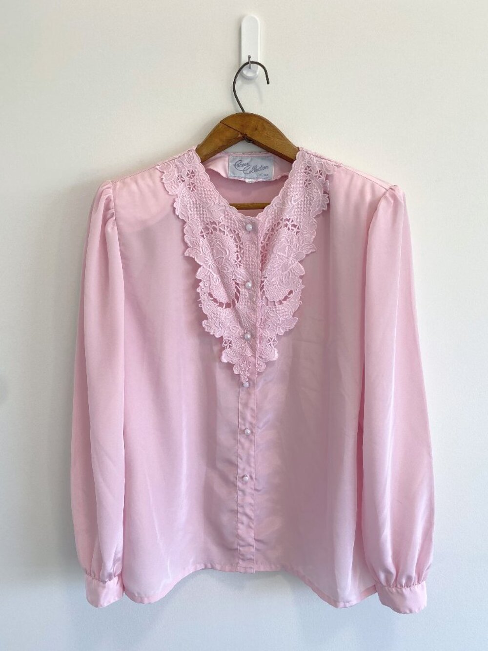 Vintage Dress Shirt with Lace Neckline / 80s / Size Large